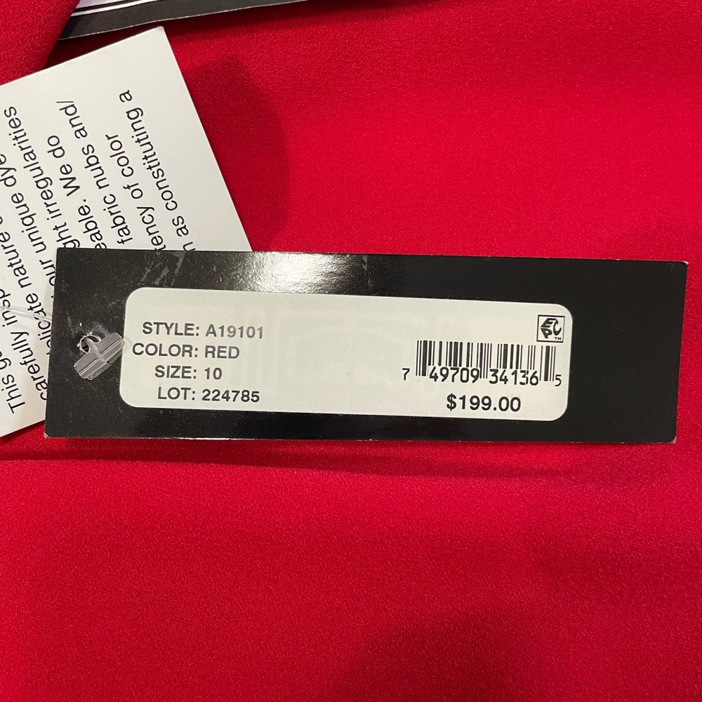BRAND NEW Betsy Adam red and gold knee length sexy dress with 3/4 sleeves - Picture 3 of 6